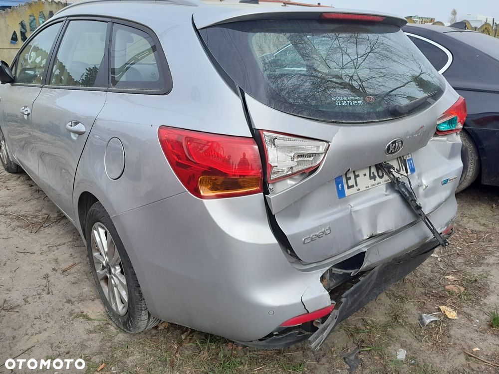 Kia Ceed - 6