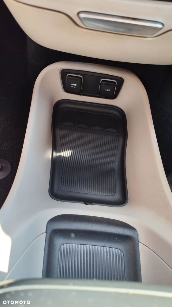 Chrysler Pacifica - 22