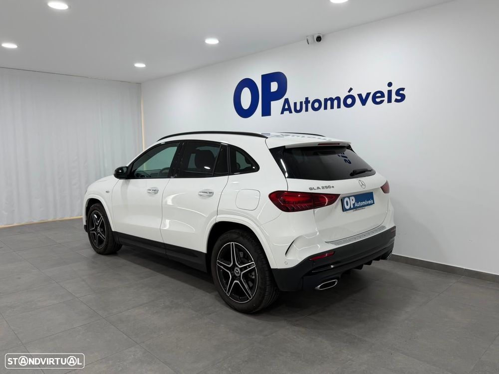Mercedes-Benz GLA 250 e AMG Line - 4