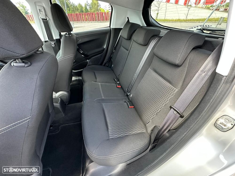 Peugeot 208 1.2 PureTech Style - 9