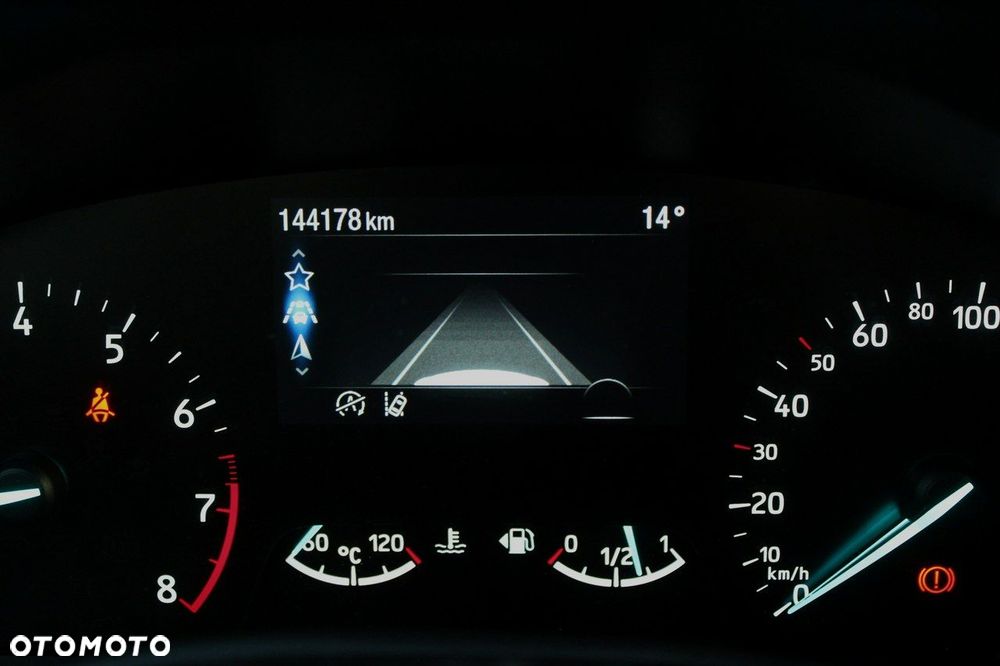 Ford Focus 1.0 EcoBoost Titanium - 12