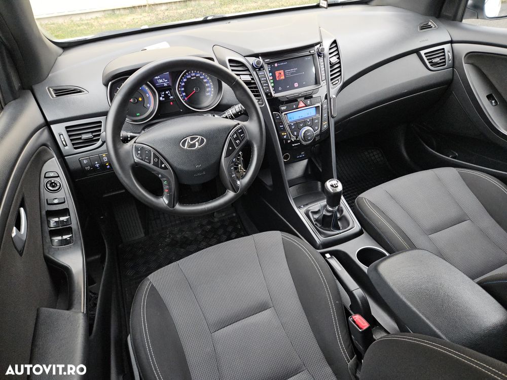 Hyundai i30 1.6 CRDI Premium - 20