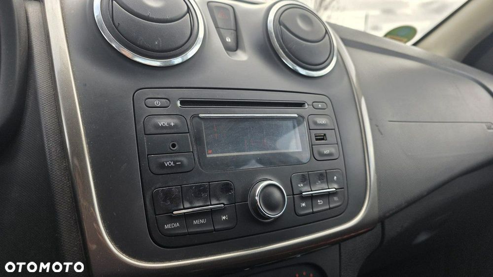 Dacia Sandero - 13
