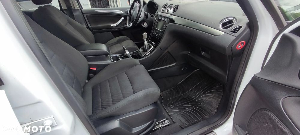 Ford S-Max 2.0 TDCi DPF Titanium - 6