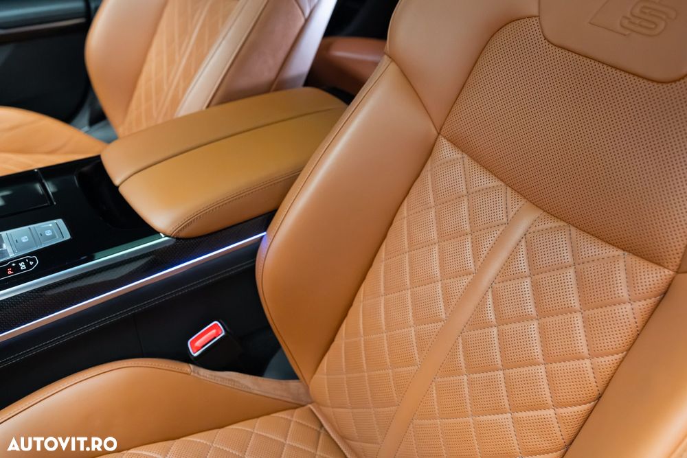 Audi S8 - 31