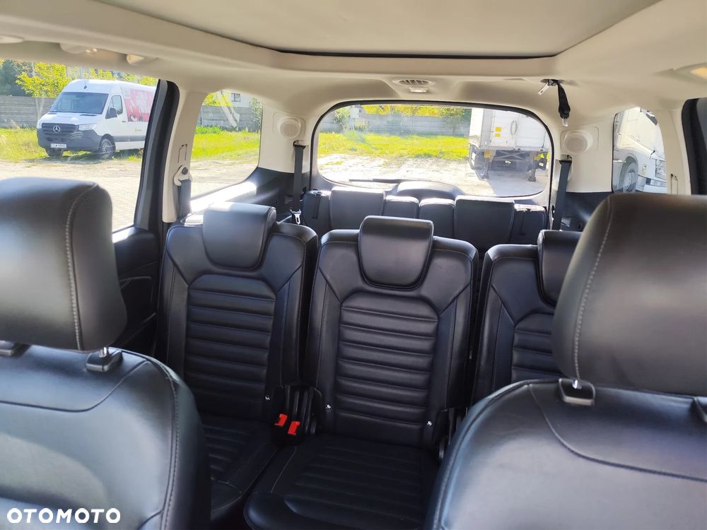 Ford Galaxy - 22