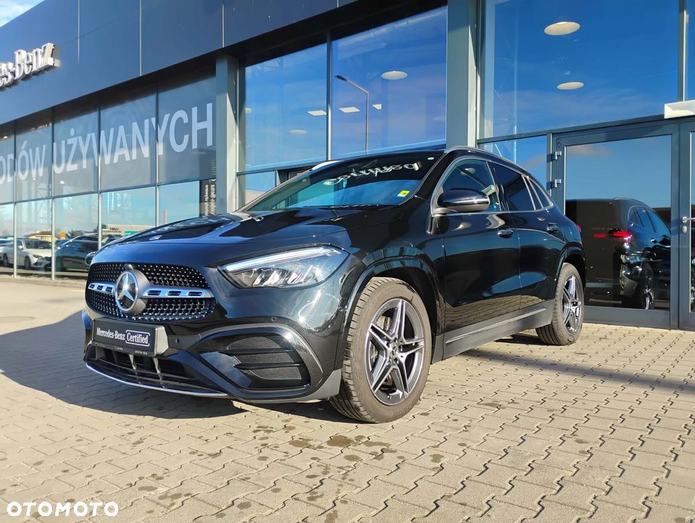 Mercedes-Benz GLA 200 AMG Line - 9