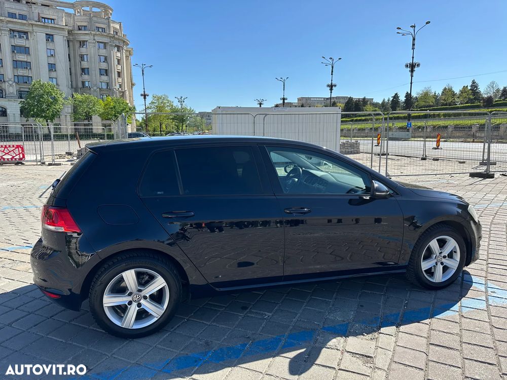 Volkswagen Golf 1.6 TDI BlueMotion Technology DPF Comfortline - 4
