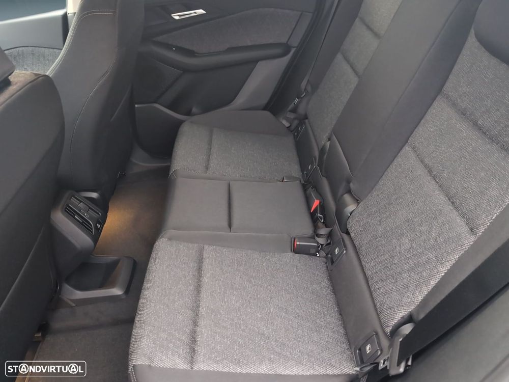 BMW 225xe Active Tourer - 14