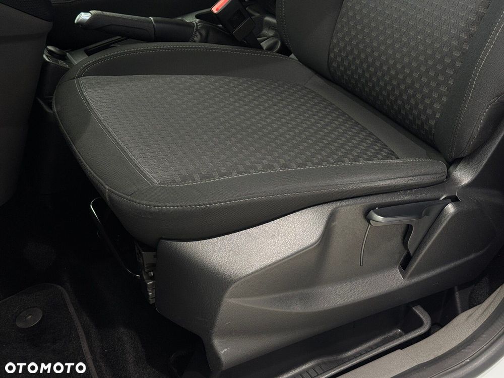 Ford Transit Connect - 11