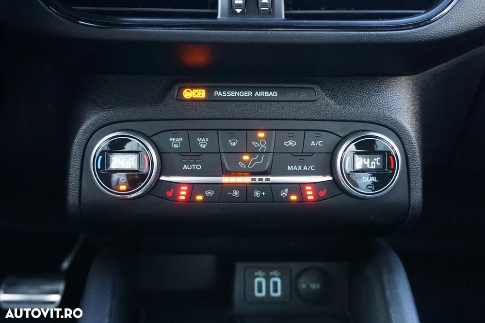 Ford Focus 1.5 EcoBlue Start-Stopp-System Aut. ST-LINE - 21