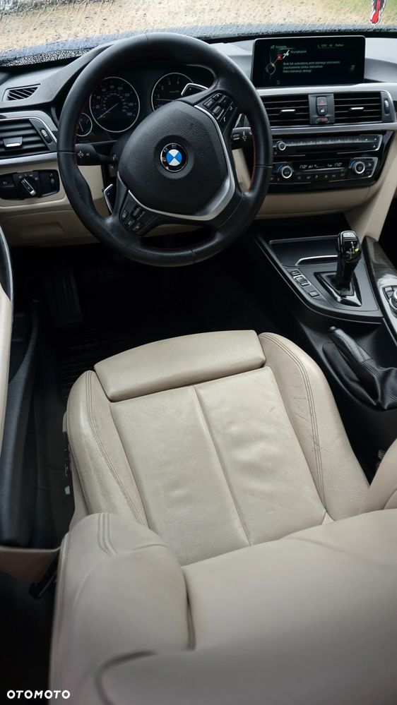 BMW Seria 3 328i Sport Line - 12