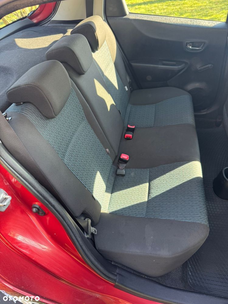 Toyota Yaris 1.33 Sol MS - 10