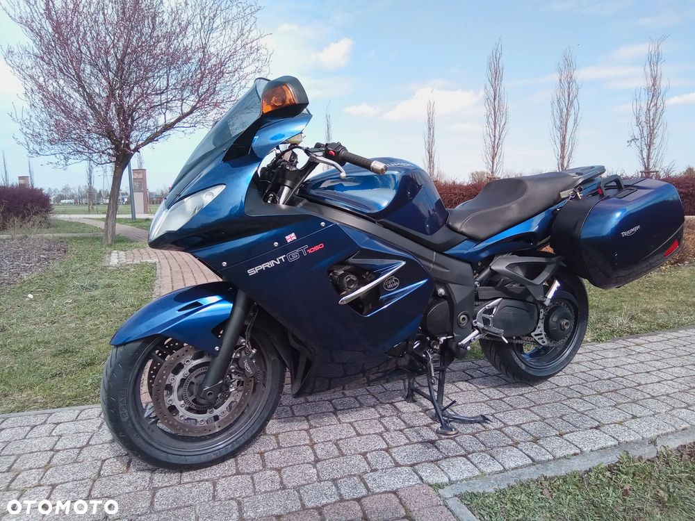 Triumph Sprint - 2
