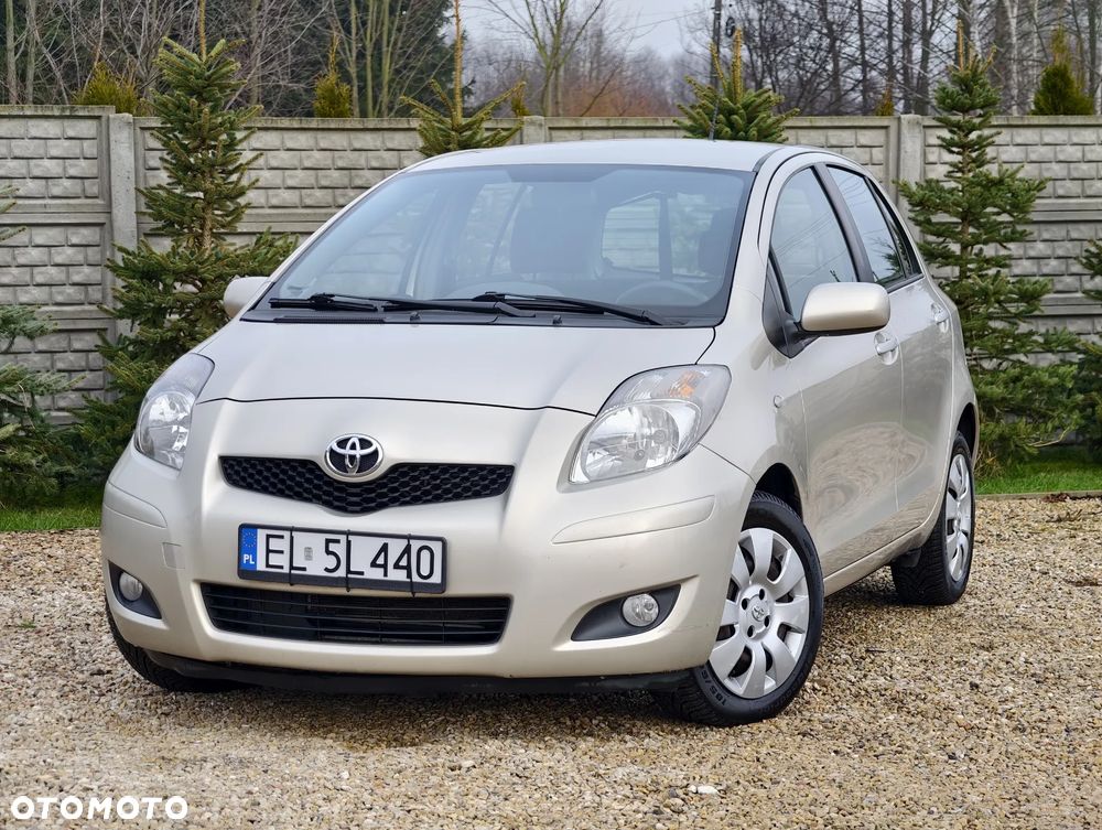 Toyota Yaris 1.33 Premium - 2
