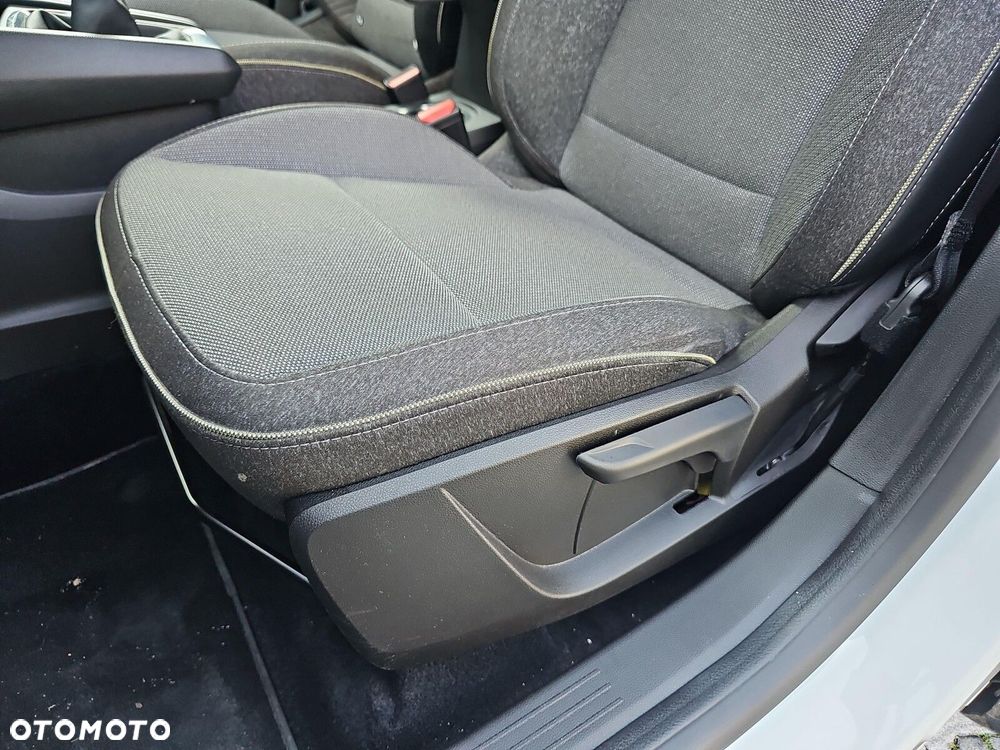 Renault Captur - 25