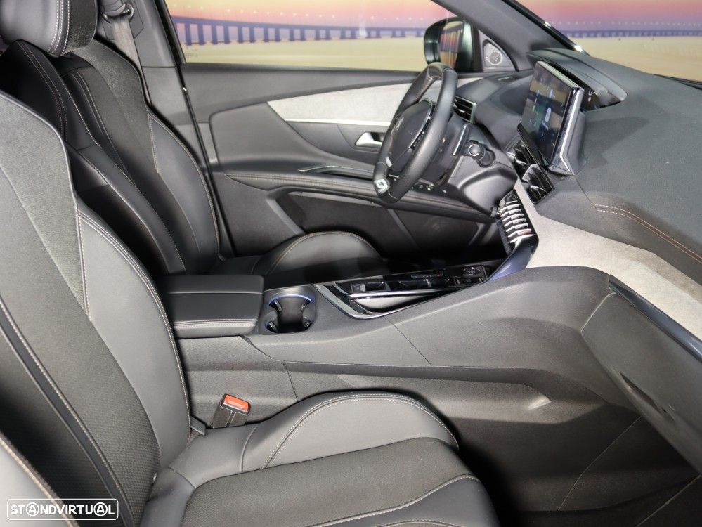 Peugeot 3008 1.6 Hybrid GT Pack e-EAT8 - 16