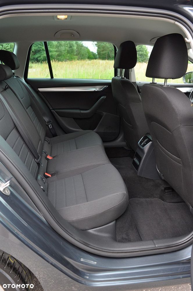 Skoda Octavia 2.0 TDI Clever - 22