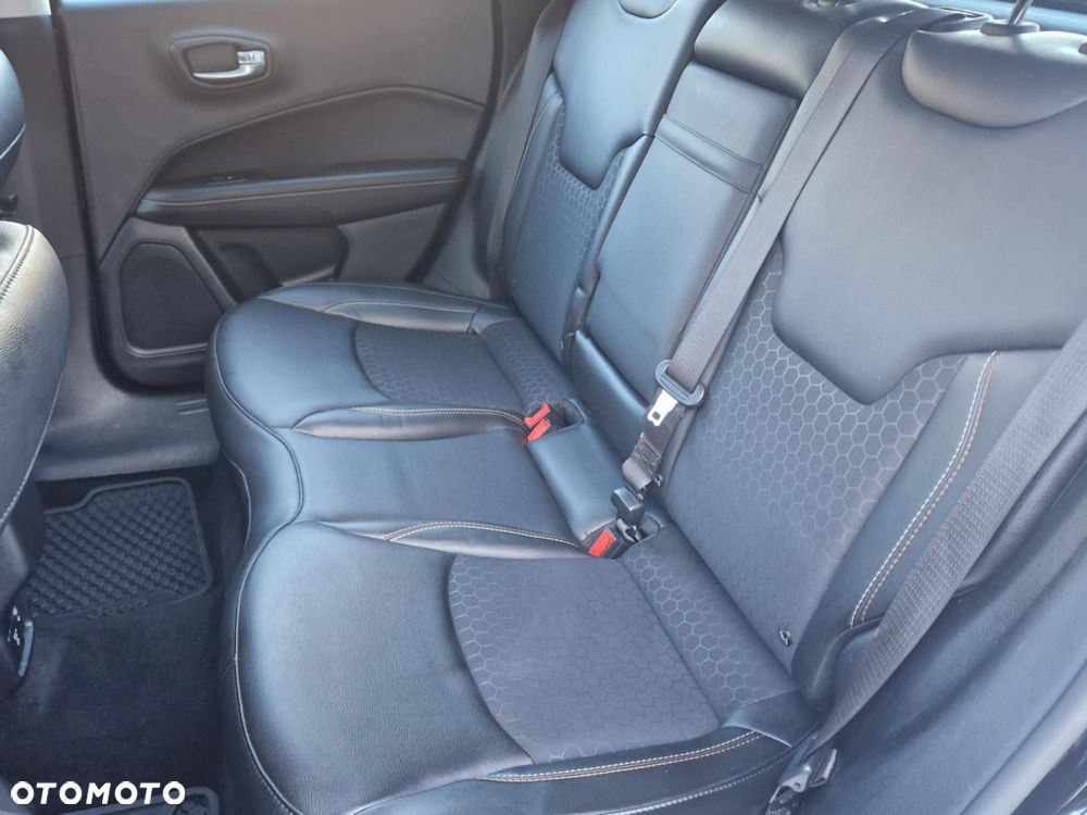 Jeep Compass 1.4 MultiAir Longitude - 11