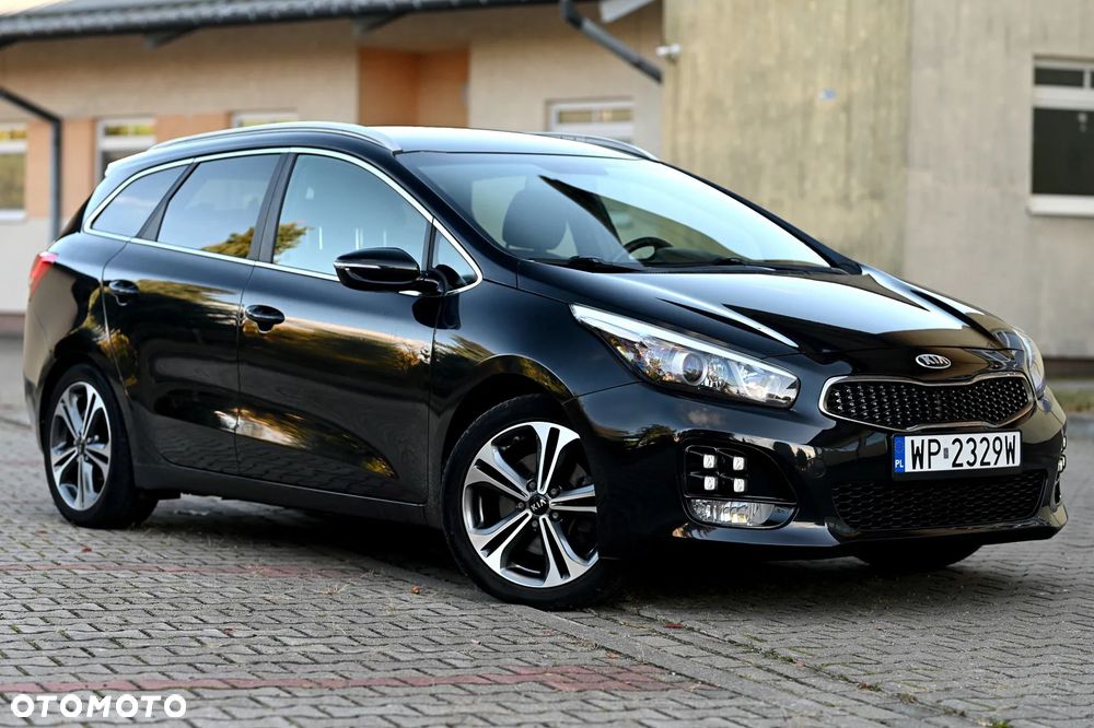 Kia Ceed 1.6 CRDi SCR GT-Line - 9