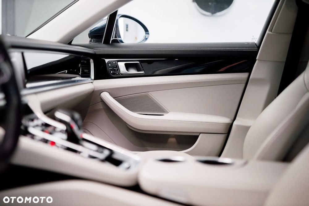 Porsche Panamera 4S Diesel - 24