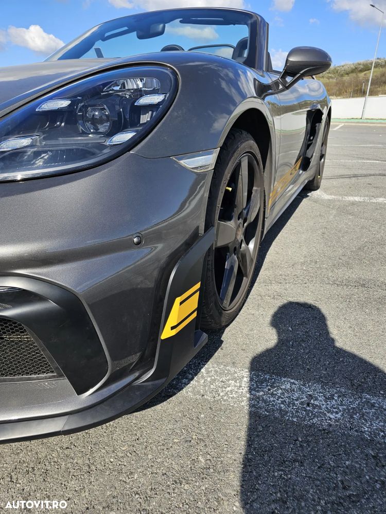 Porsche Boxster GTS 4.0 - 6