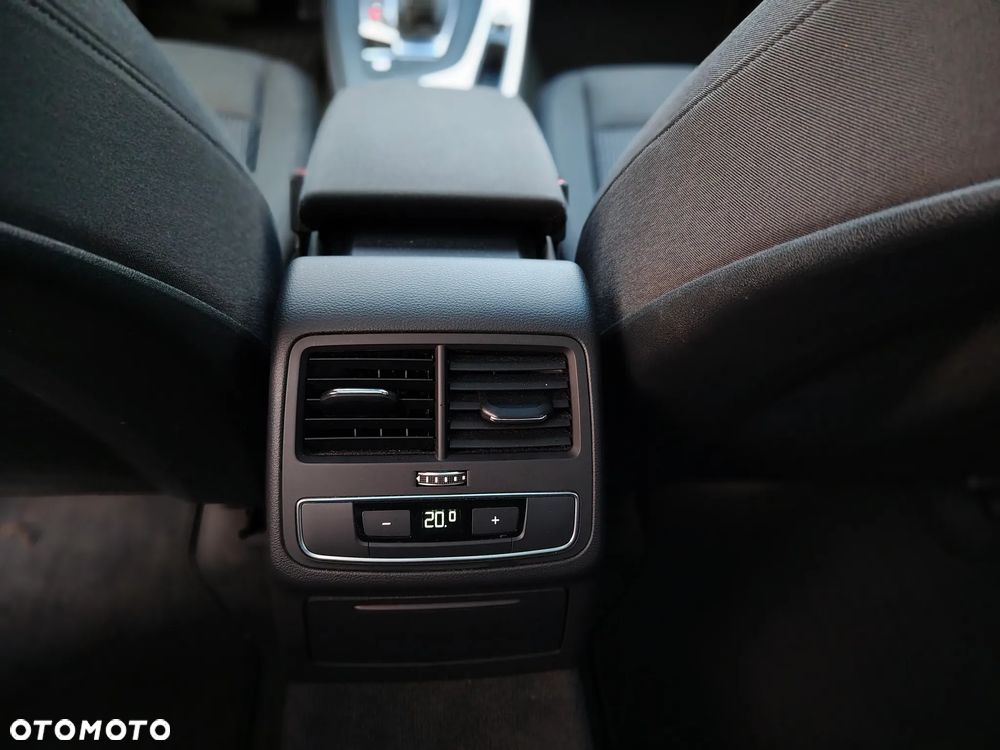 Audi A4 Avant 2.0 TDI S tronic - 14