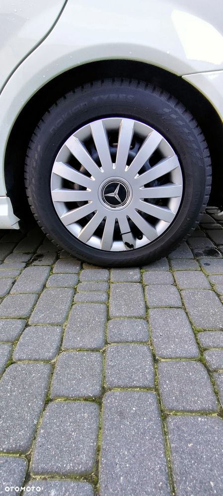 Mercedes-Benz Klasa C 180 CGI Automatik BlueEFFICIENCY Avantgarde - 13