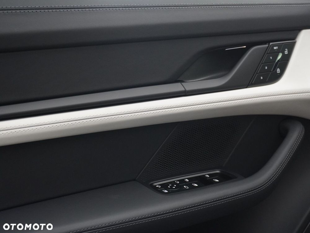Porsche Taycan 105kWh 4 - 22