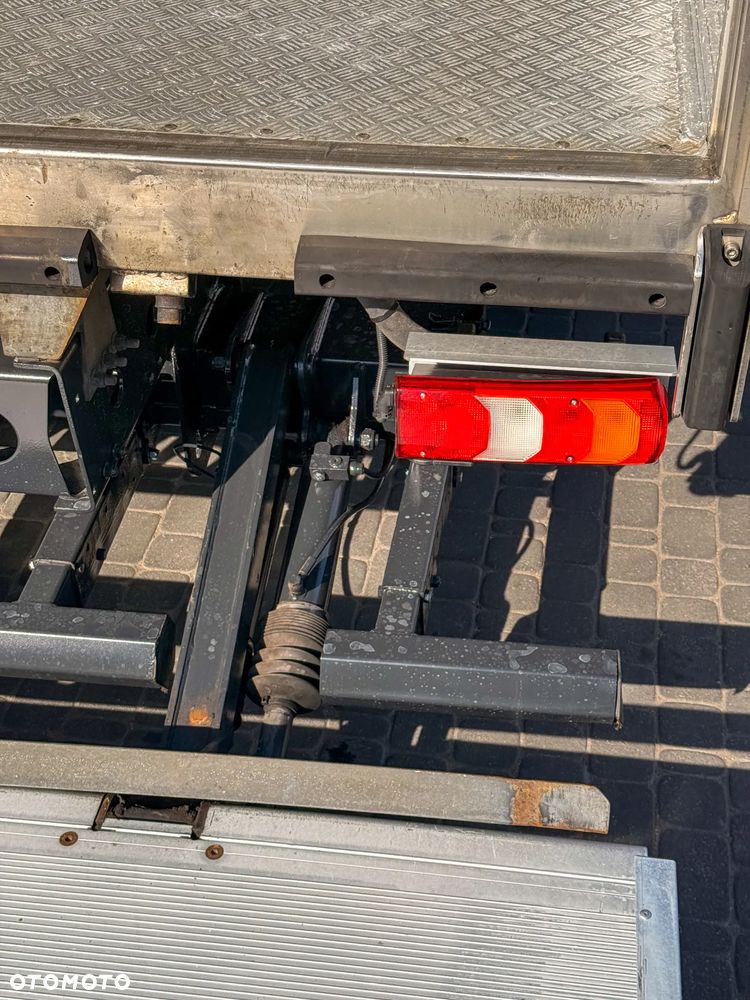 Mercedes-Benz Mercedes-Benz Atego 1324 Chłodnia 6,40 m + Winda 1500 kg | 223 tys. km | EURO 6 - 28