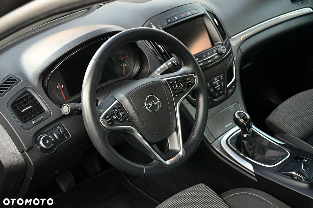 Opel Insignia - 14