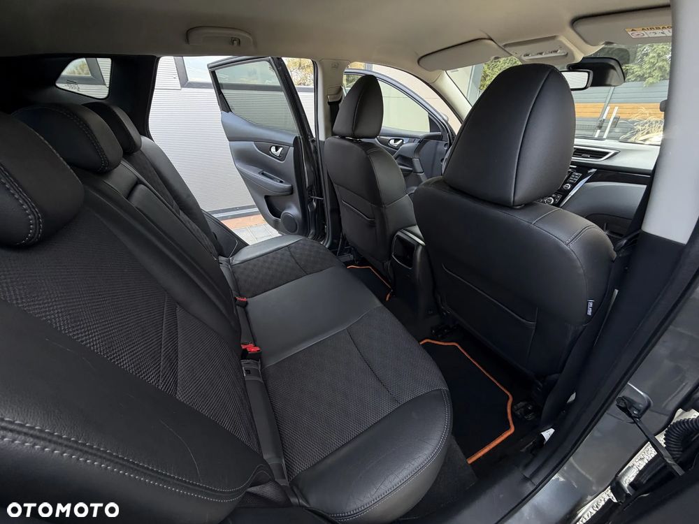 Nissan Qashqai 1.2 DIG-T Xtronic N-Connecta - 17