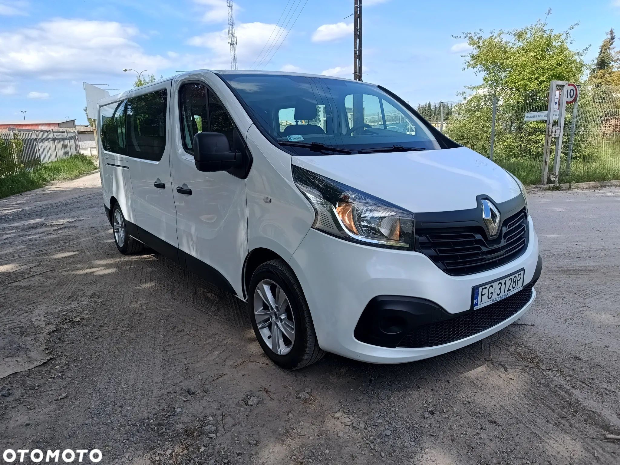 Renault Trafic - 1