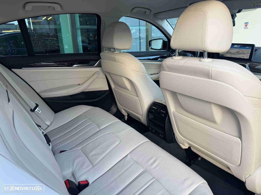 BMW 530 e Line Luxury - 20