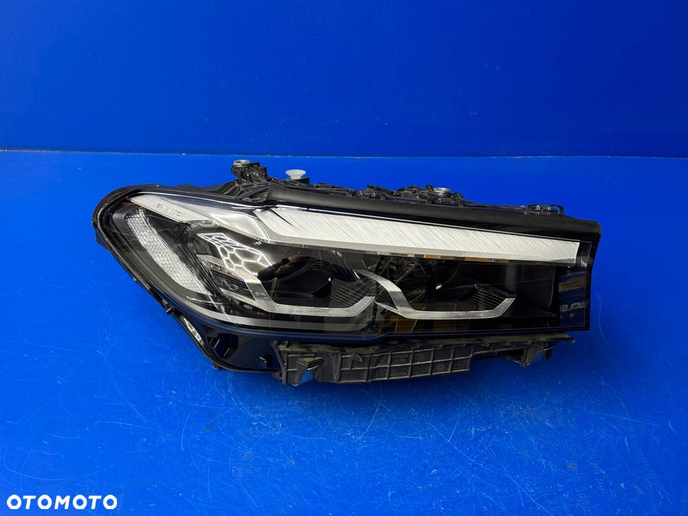 PRAWY FULL LED BMW G30 G31 EUROPA KOMPLETNA BDB - 1