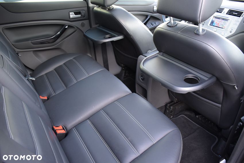 Ford Kuga 2.0 TDCi 4x4 Individual - 32