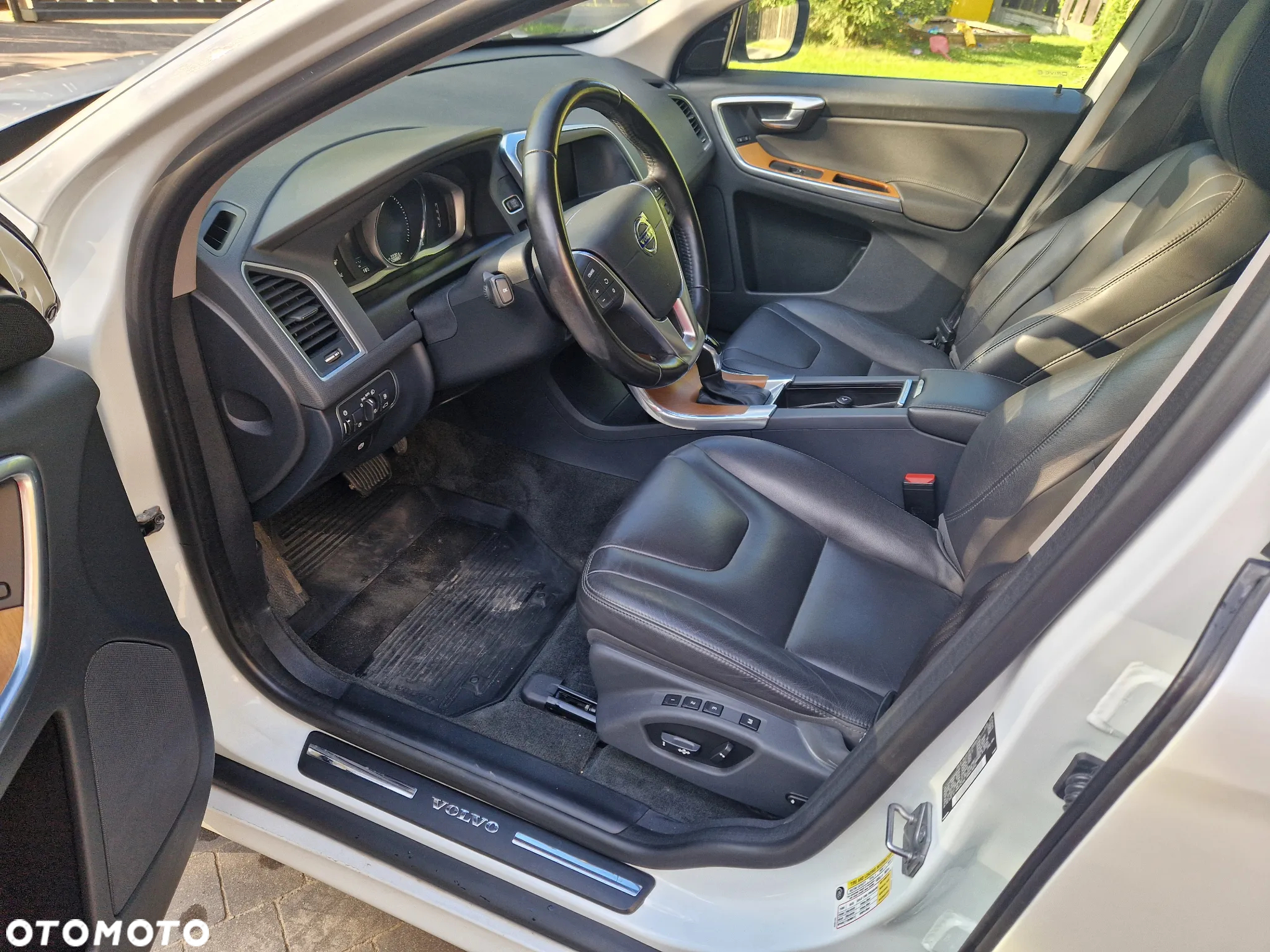 Volvo XC 60 T6 AWD Drive-E Summum - 24