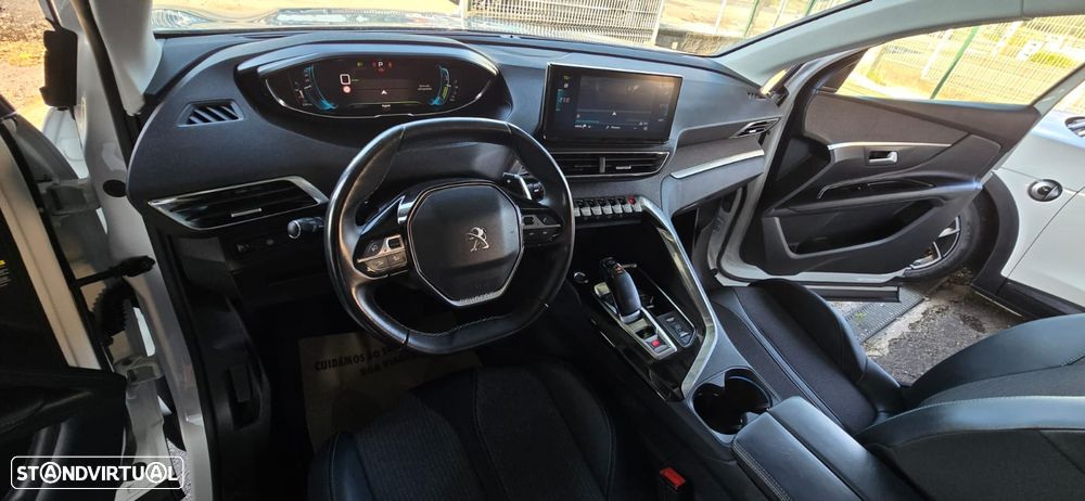 Peugeot 3008 1.6 Hybrid Allure e-EAT8 - 18