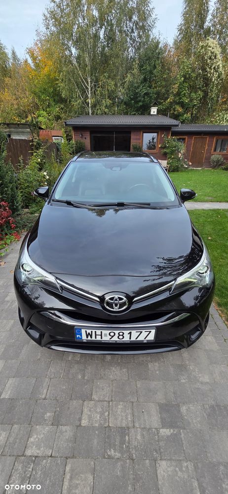 Toyota Avensis 1.8 Prestige - 25
