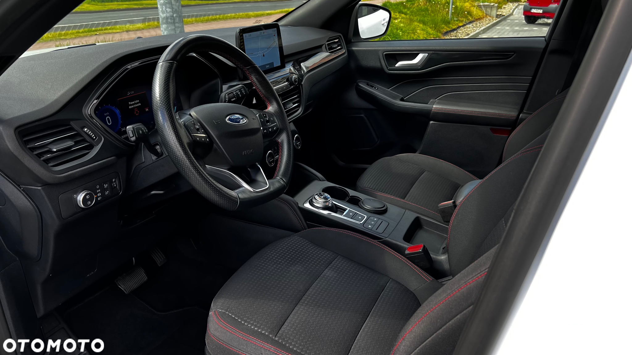 Ford Kuga 2.0 EcoBlue 4x4 ST-LINE - 28