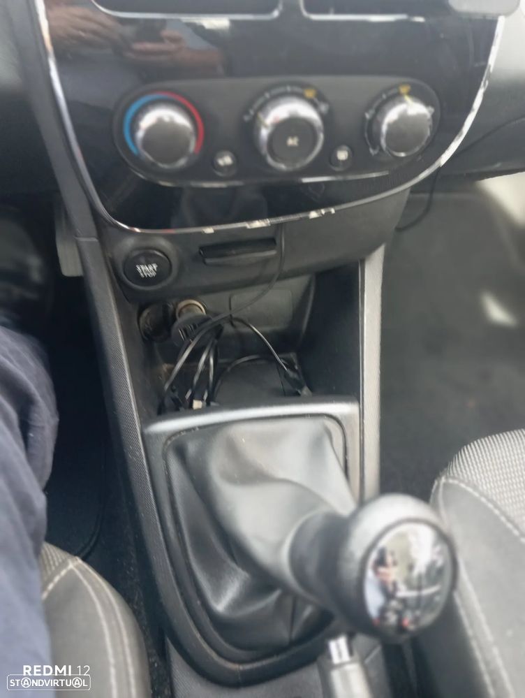 Renault Clio Sport Tourer - 8