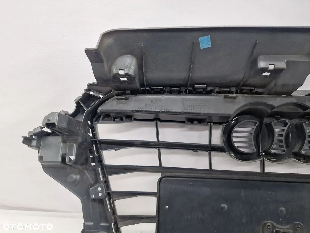 AUDI A3 8V / 8V3 12- ATRAPA / GRILL PRZEDNI PRZÓD , NR 8V3853651 , NR AUKCJI GL56 - 20