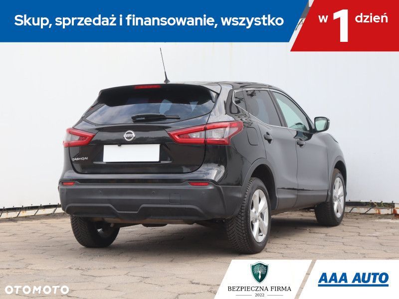 Nissan Qashqai - 7