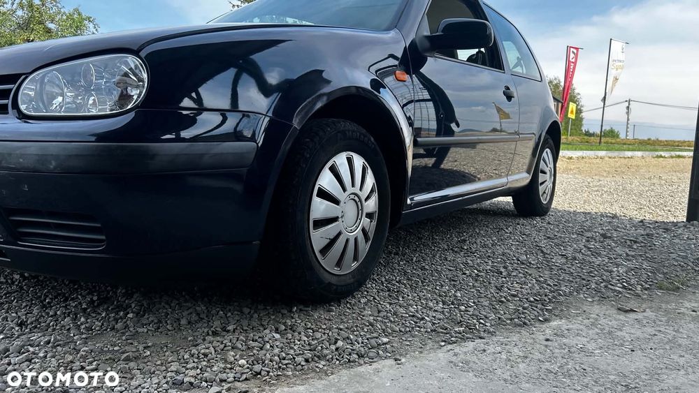 Volkswagen Golf 1.4 Basis - 2