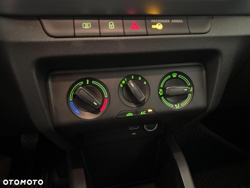 Skoda Fabia 1.0 Ambition - 15