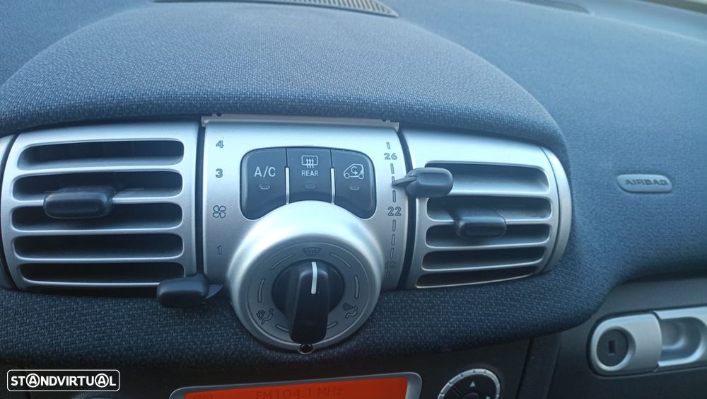 Smart ForTwo Coupé 0.8 cdi Passion 54 - 17