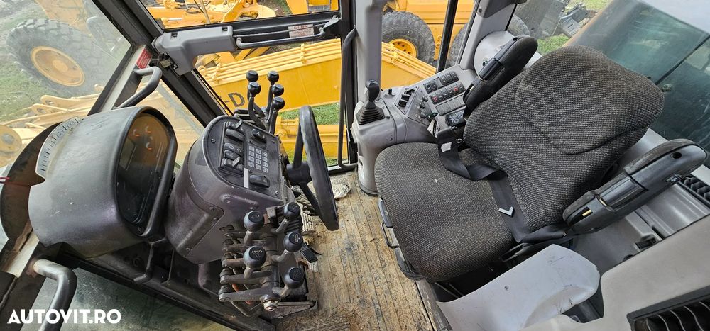 Volvo G 976  Greder 6X6 - 7