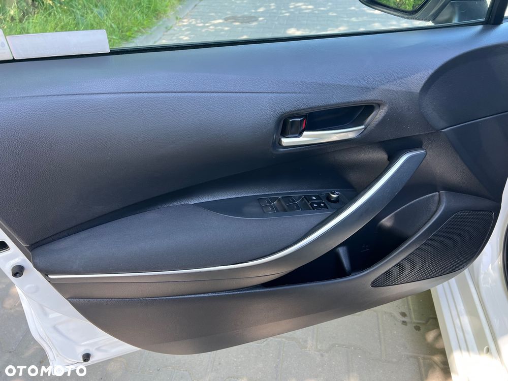 Toyota Corolla 1.8 Hybrid GPF Comfort - 13