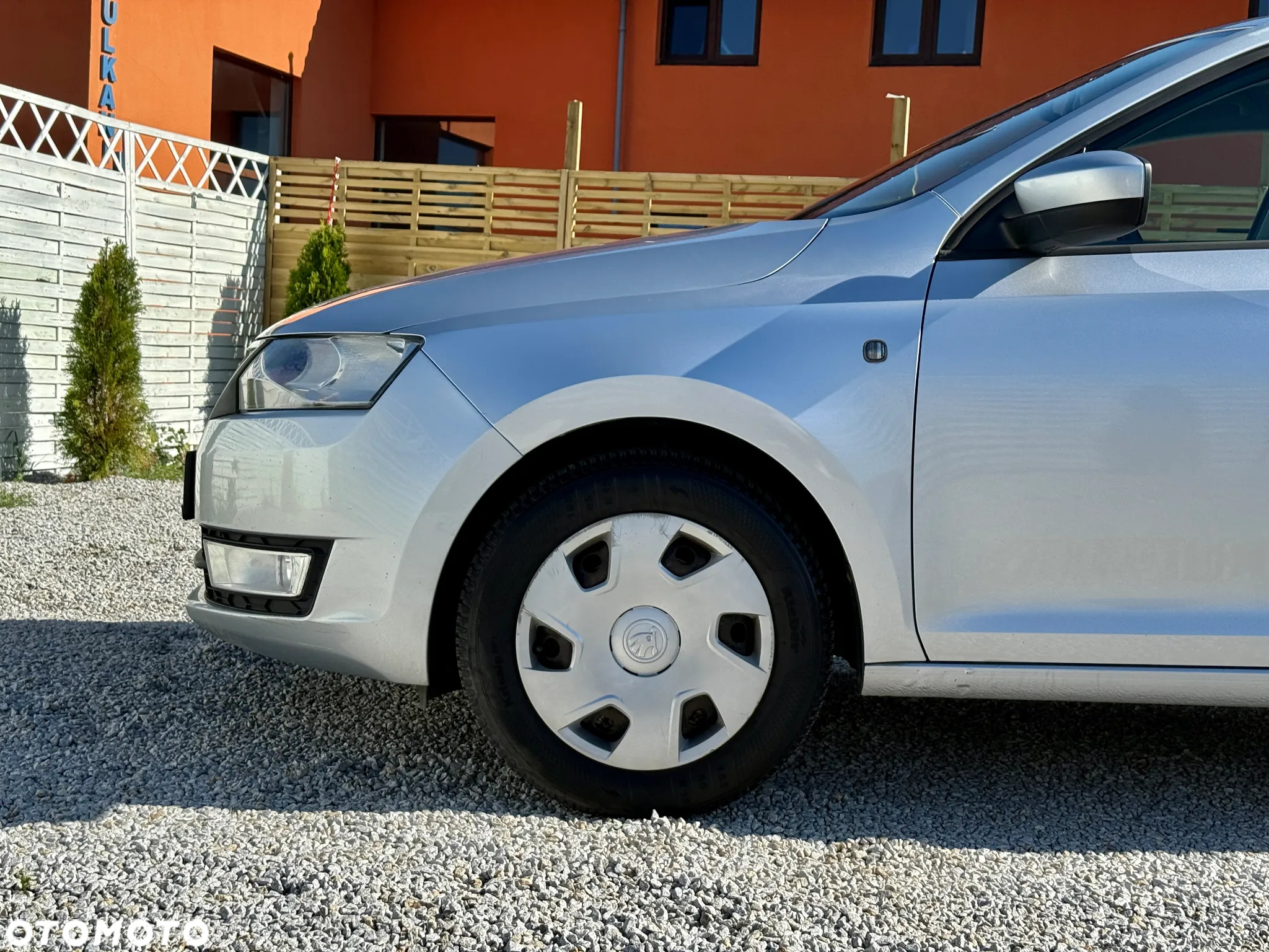Skoda RAPID 1.2 TSI Edition - 18