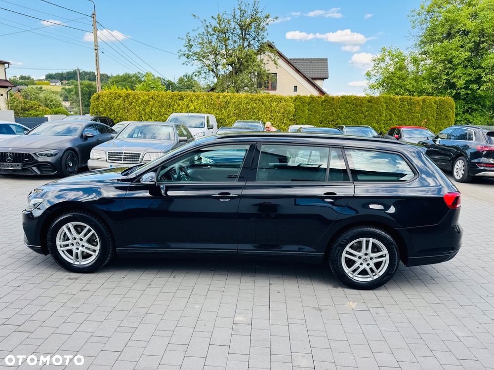 Volkswagen Passat 1.6 TDI SCR DSG Conceptline - 7